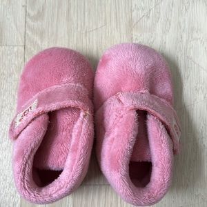 Infant Uggs Size 2/3